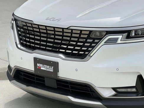 Used 2023 Kia Carnival SX Prestige FWD image 41