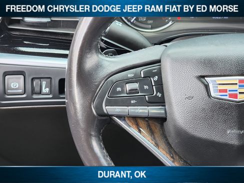 Used 2023 Cadillac XT6 Premium Luxury image 22