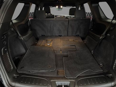 Used 2023 Dodge Durango GT image 11