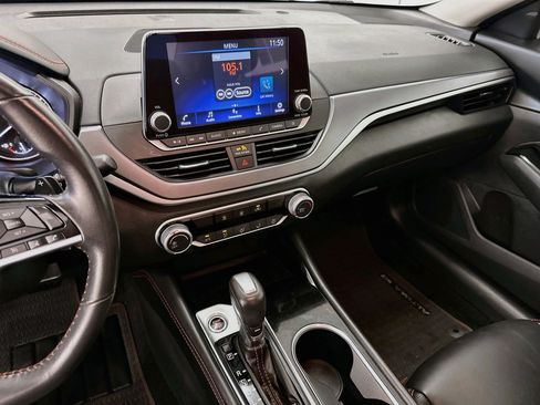 Used 2023 Nissan Altima 2.5 SR FWD image 25