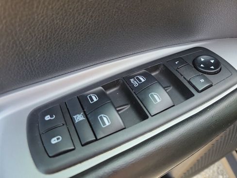 Used 2018 Dodge Journey SE FWD image 15