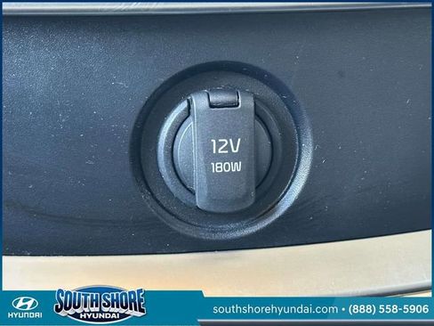 Used 2024 Kia Carnival EX FWD image 14