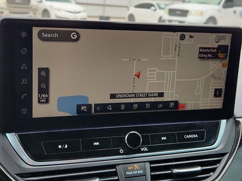 Used 2023 Nissan Altima 2.5 SR w/ SR Premium Package image 15