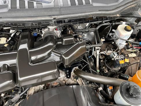 Used 2019 Ford F250 Lariat w/ Lariat Value Package image 37