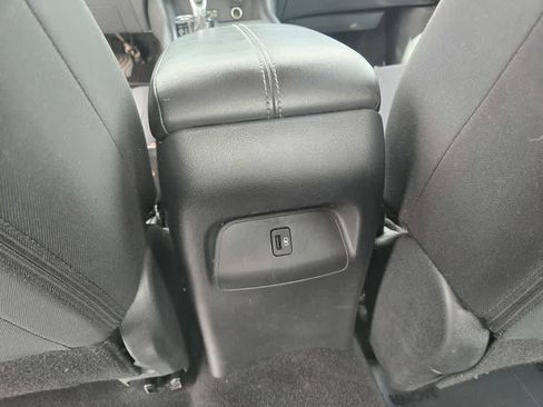 Used 2022 Nissan Sentra SV FWD image 14