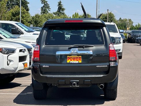 Used 2006 Toyota 4Runner SR5 AWD/4WD image 5