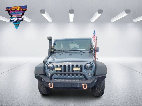 Used 2014 Jeep Wrangler Unlimited Sport w/ Quick Order Package 24S AWD/4WD image 2