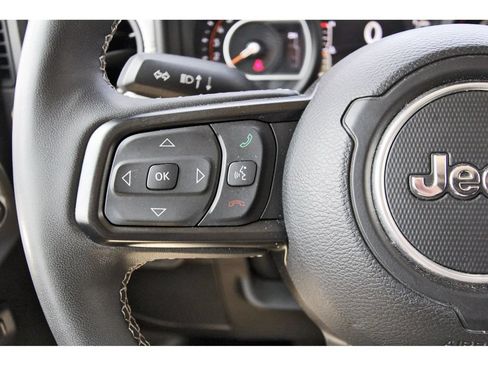 Used 2025 Jeep Wrangler Unlimited Sport AWD/4WD image 13