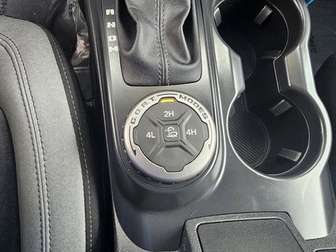 Used 2024 Ford Bronco Black Diamond image 22