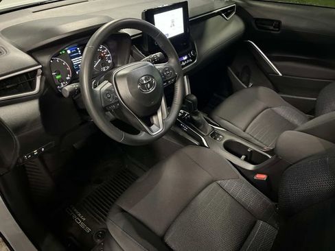 Used 2025 Toyota Corolla Cross AWD Hybrid image 12