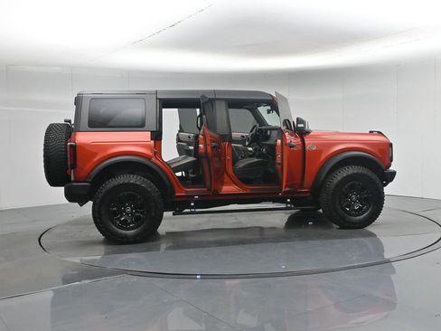 Used 2023 Ford Bronco Wildtrak AWD/4WD image 33