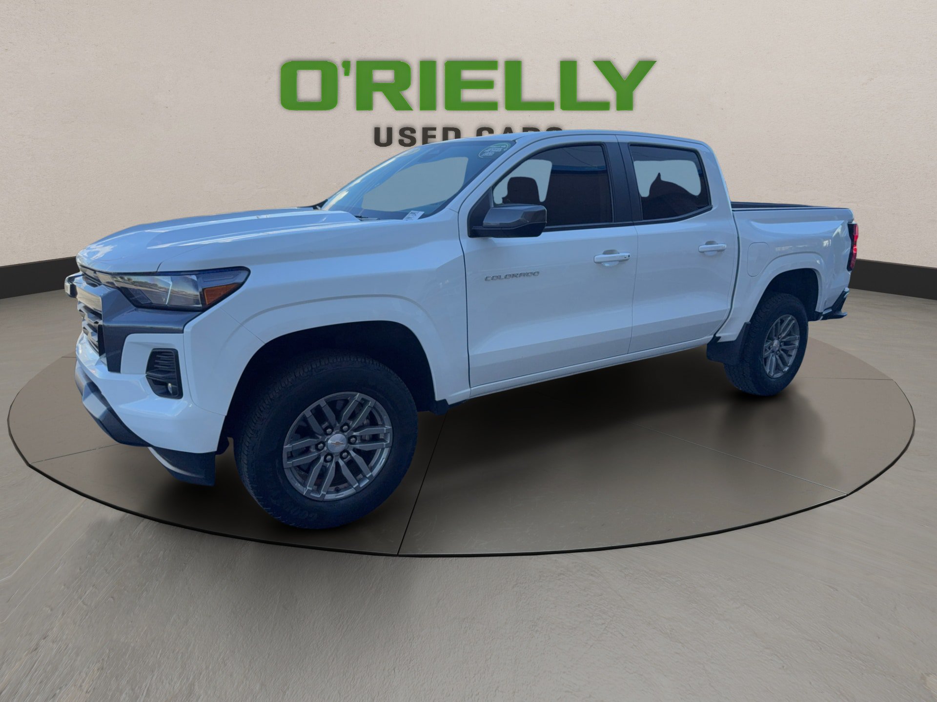 Used 2023 Chevrolet Colorado LT w/ LT Convenience Package II RWD image 2
