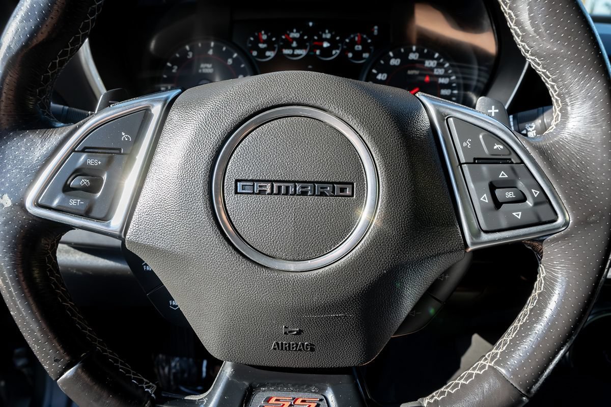 Used 2018 Chevrolet Camaro SS RWD image 22