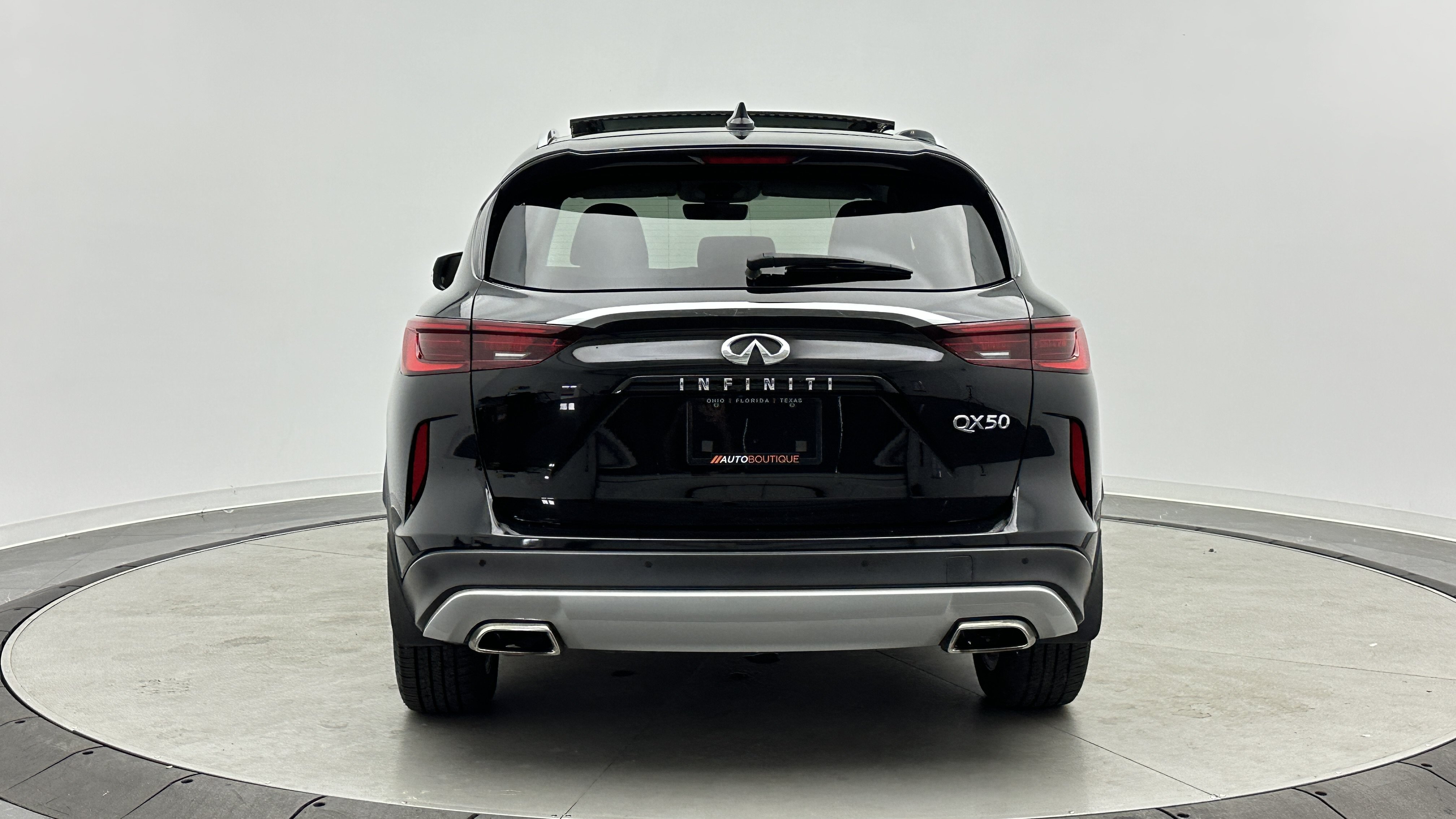 Used 2023 INFINITI QX50 Luxe FWD image 7