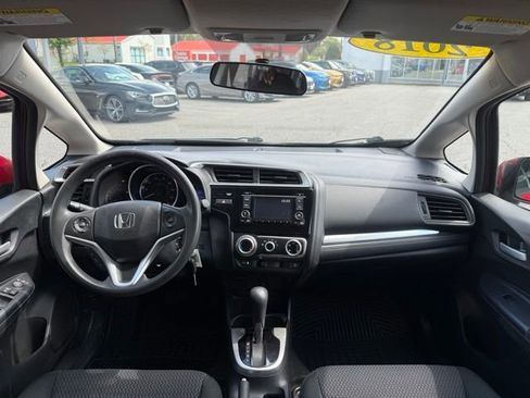 Used 2018 Honda Fit LX image 3