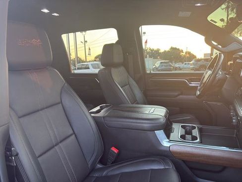 Certified 2024 Chevrolet Silverado 3500 High Country w/ High Country Premium Package image 9