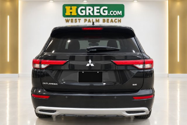 Used 2024 Mitsubishi Outlander SE FWD image 8