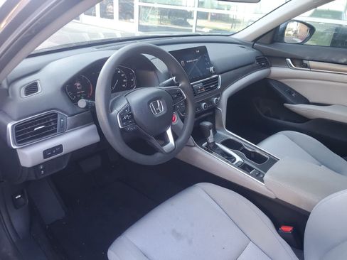 Used 2018 Honda Accord LX image 2