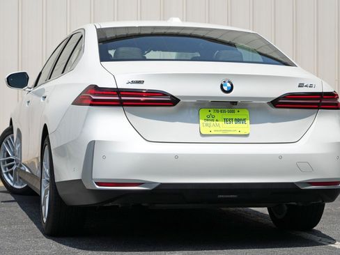 Used 2024 BMW 540i xDrive w/ Convenience Package AWD/4WD image 6