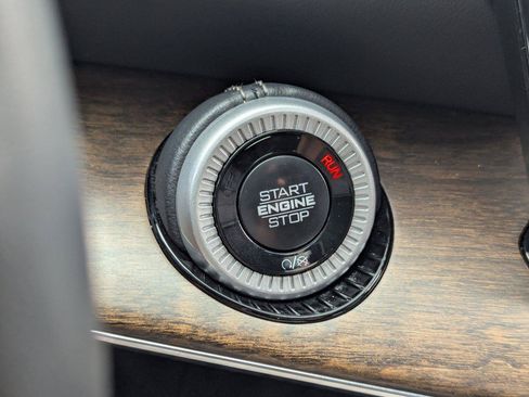 Used 2024 Jeep Grand Wagoneer L 4WD image 16