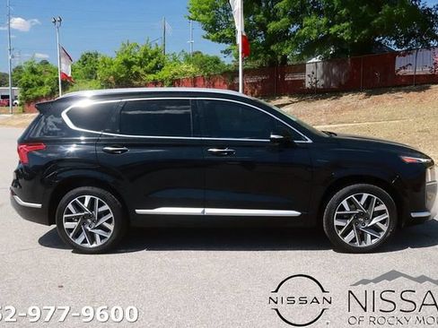 Used 2022 Hyundai Santa Fe Calligraphy w/ Cargo Package FWD image 4