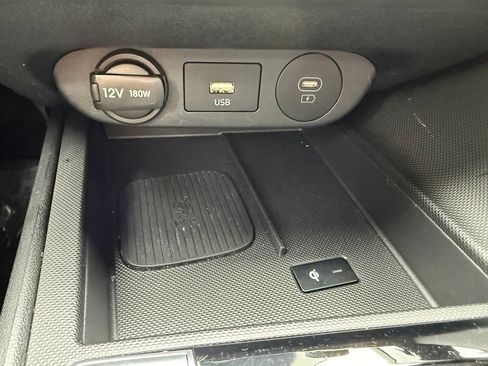 Certified 2025 Hyundai Elantra Limited w/ Cargo Package FWD image 22