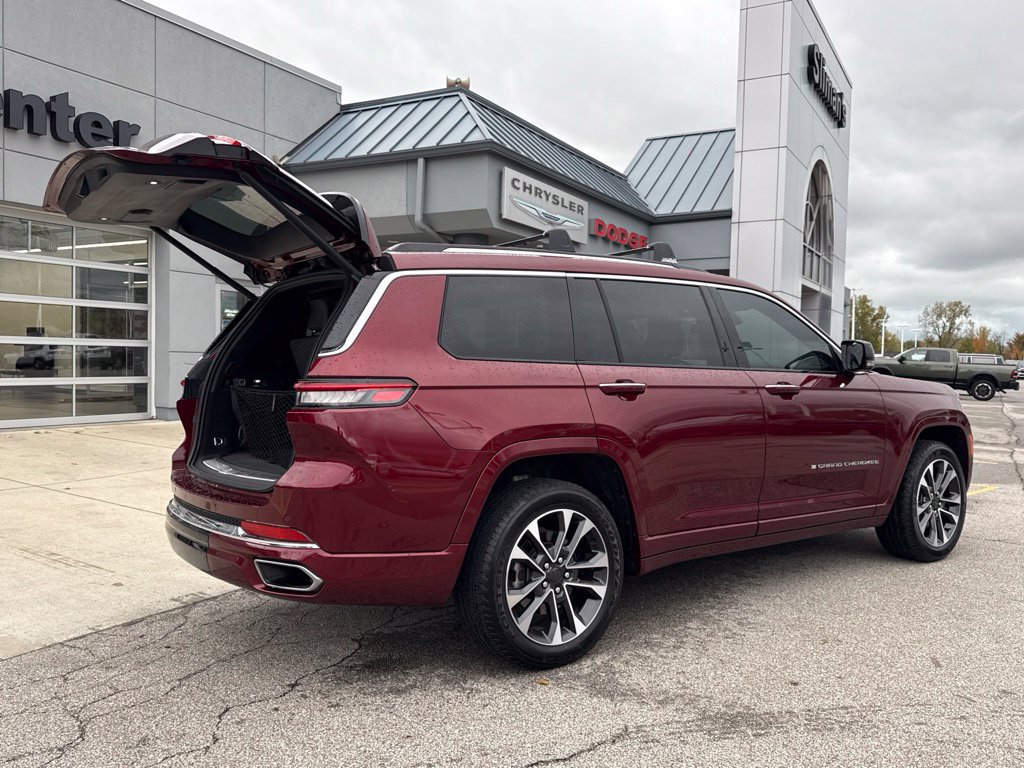Used 2021 Jeep Grand Cherokee L Overland w/ Luxury Tech Group IV AWD/4WD image 13