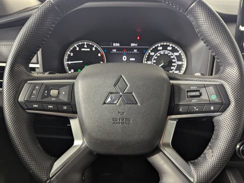 Used 2022 Mitsubishi Outlander SE FWD image 19
