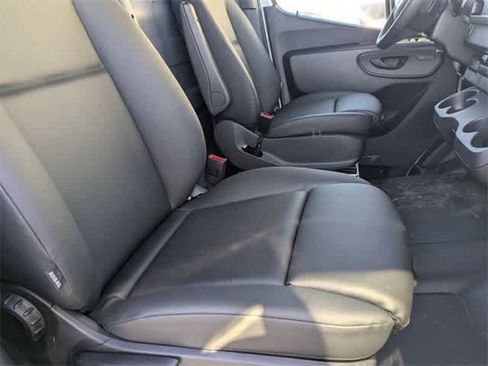 Used 2025 Mercedes-Benz Sprinter 2500 image 20