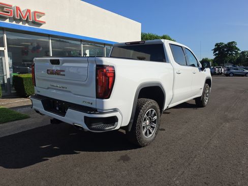 Used 2025 GMC Sierra 1500 AT4 AWD/4WD image 3
