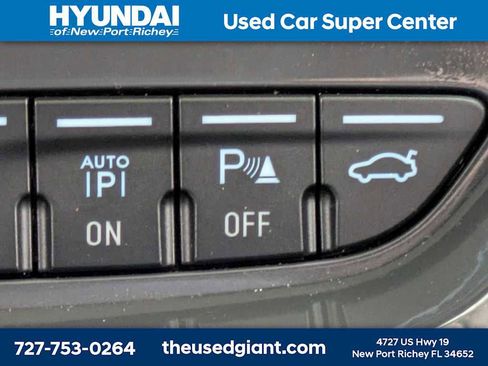 Used 2015 Ford Escape Titanium w/ Equipment Group 301A FWD image 27