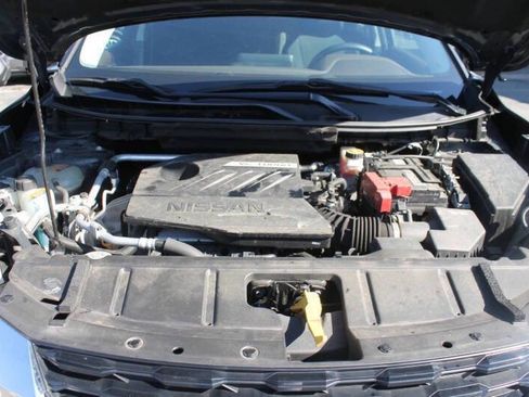 Used 2023 Nissan Rogue S image 14