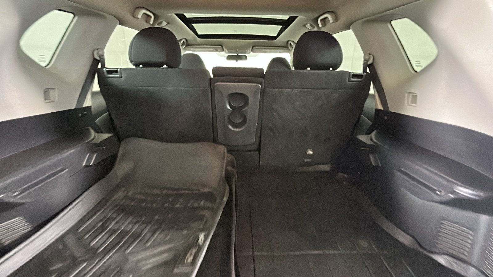 Used 2017 Nissan Rogue SV AWD/4WD image 34