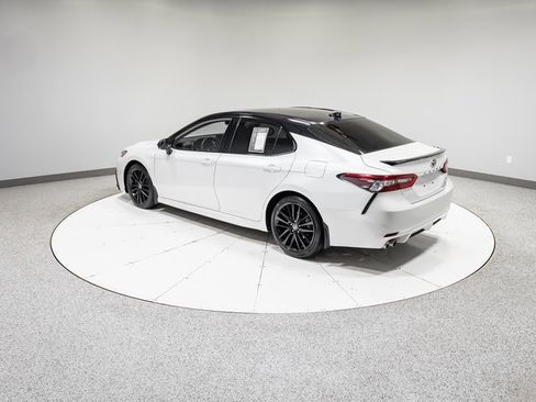 Used 2022 Toyota Camry XSE image 32