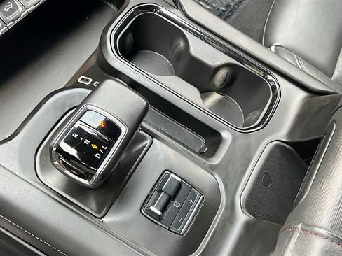Used 2024 GMC Sierra 1500 AT4X AWD/4WD image 17