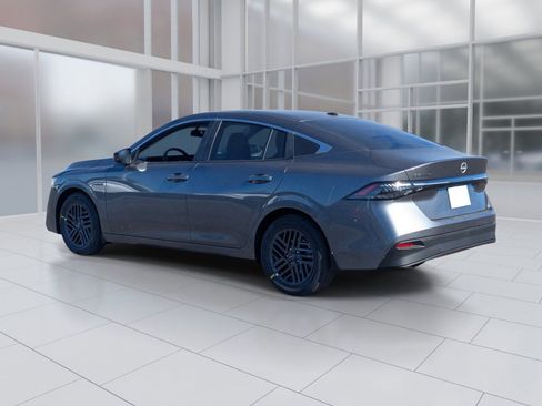 New 2026 Nissan Sentra SV w/ SV Convenience Package FWD image 3