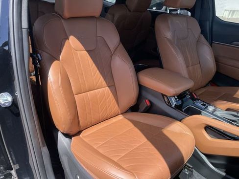 Certified 2024 Kia Telluride SX Prestige X-Line AWD/4WD image 30