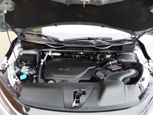 Used 2025 Honda Odyssey Touring image 14