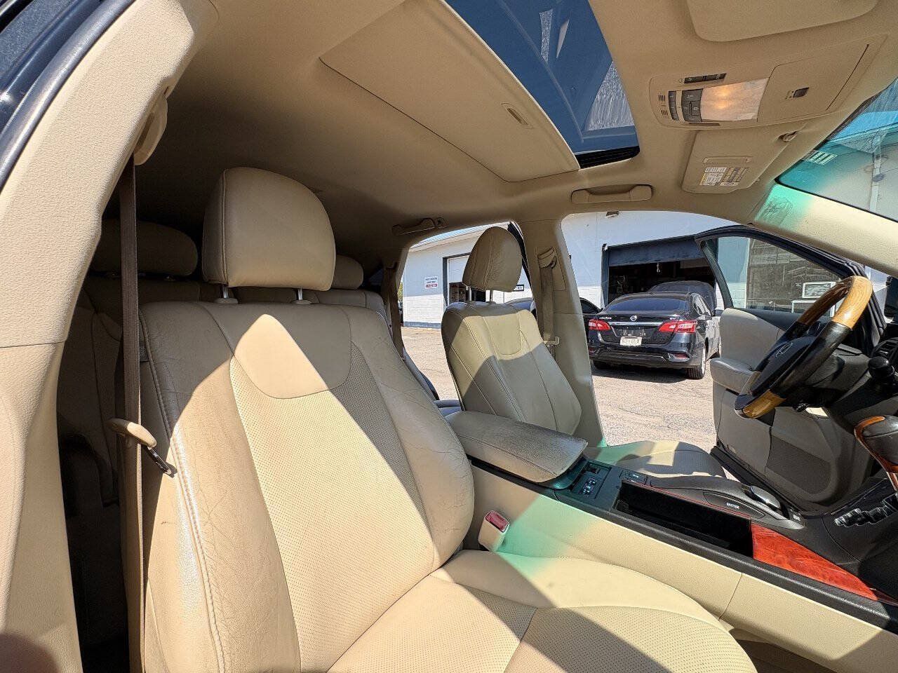 Used 2011 Lexus RX 350 AWD w/ Premium Pkg image 20