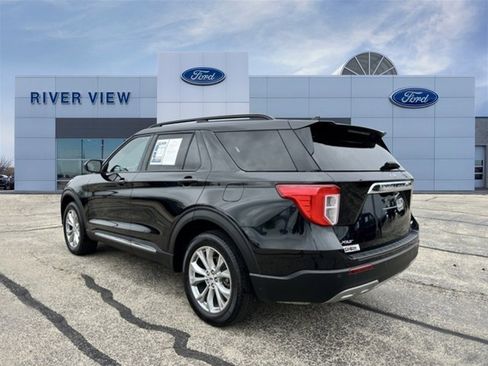 Used 2023 Ford Explorer XLT w/ Equipment Group 202A image 4