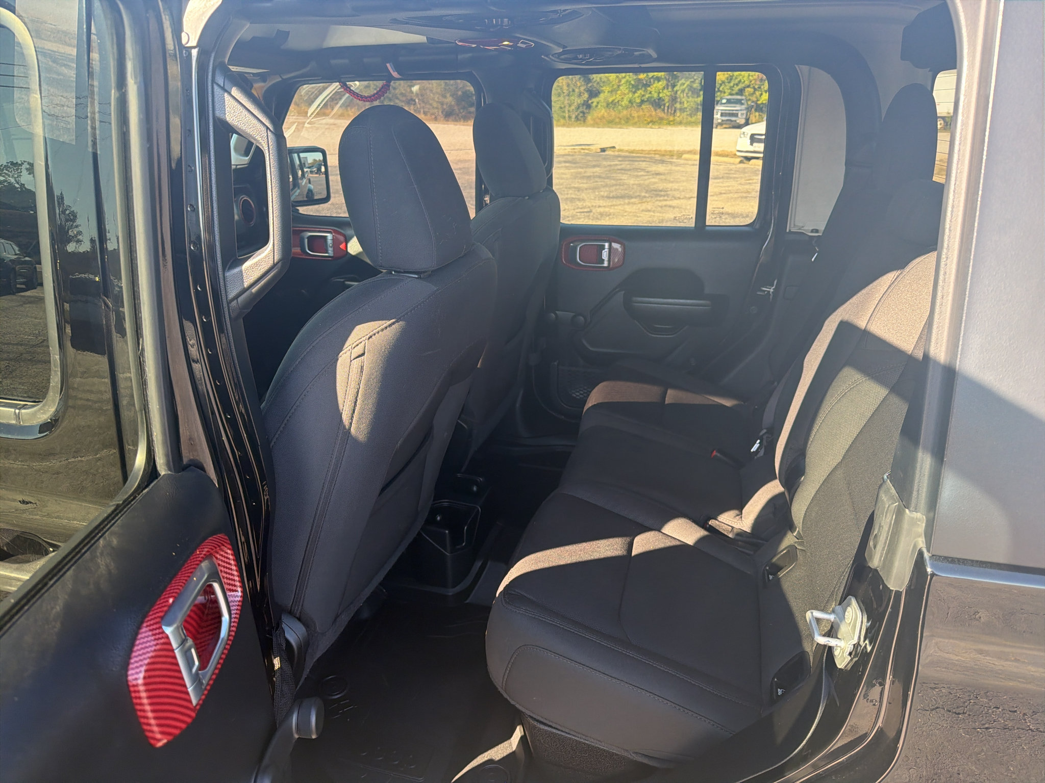 Used 2021 Jeep Gladiator Sport AWD/4WD image 10