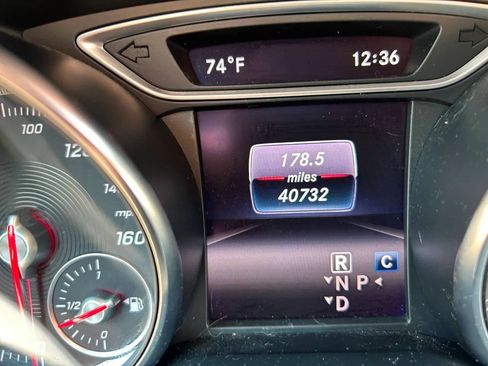 Used 2020 Mercedes-Benz GLA 250 4MATIC image 27