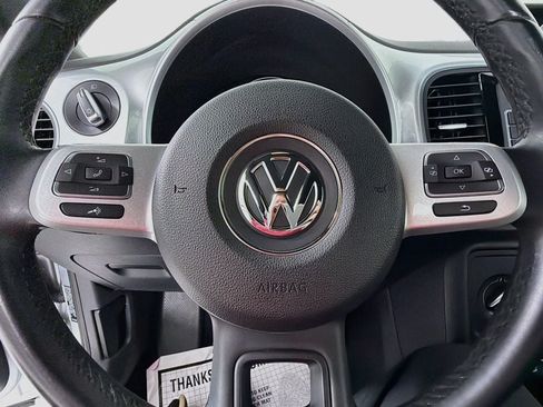 Used 2014 Volkswagen Beetle TDI FWD image 11