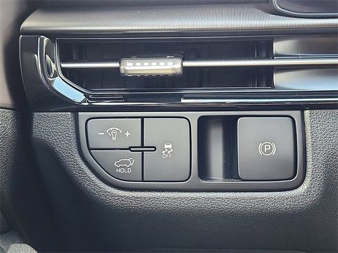 Certified 2026 Kia Sportage EX image 28