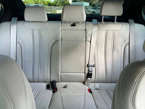 Used 2022 BMW 540i w/ M Sport Package RWD image 13