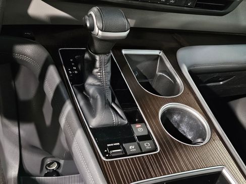 Used 2022 Toyota Sienna XLE image 33