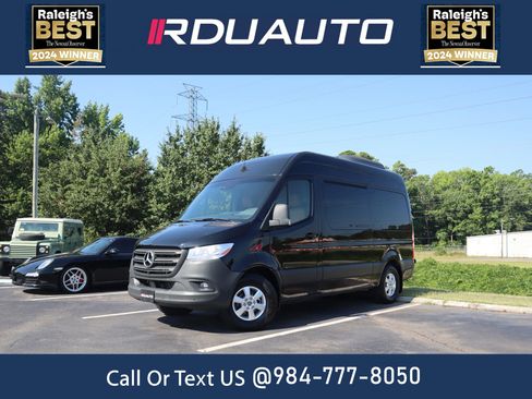 Used 2021 Mercedes-Benz Sprinter 2500 image 1