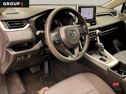 Certified 2025 Toyota RAV4 XLE AWD/4WD image 18