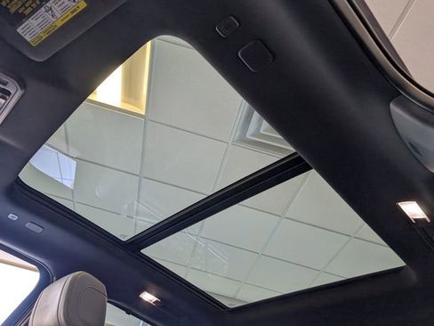 Used 2025 Toyota Sequoia Limited image 19