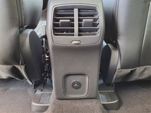 New 2025 Ford Escape SE w/ PHEV Premium Package image 7